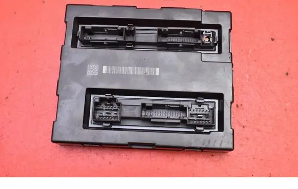 Audi A4 S4 B8 8K Comfort/convenience module 8K0907064CC