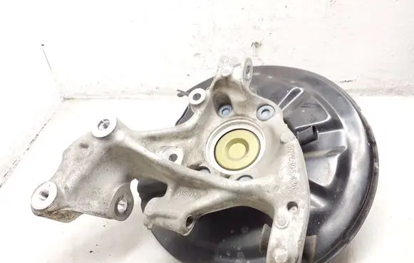 Volkswagen Tiguan Rear wheel hub spindle/knuckle 5QW505436 3QF501611G