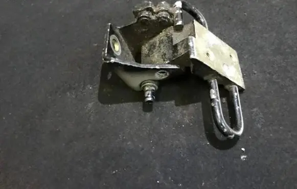Audi A4 S4 B6 8E 8H Rear door lower hinge 8E0833412