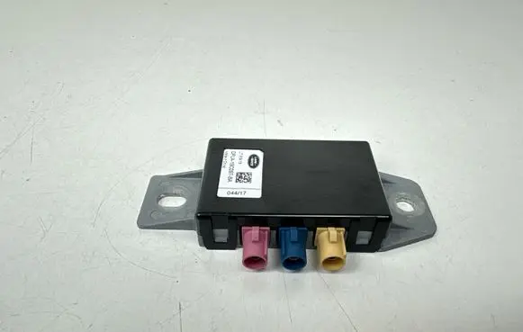 Land Rover Range Rover Evoque L538 Aerial antenna amplifier DPLA19C097BA