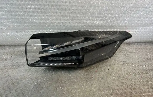 Peugeot 308 Rear/tail lights 9836299380