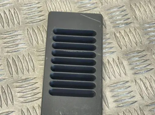 Renault Trafic III (X82) Rear air vent grill 93450702 SP7660 788546059R