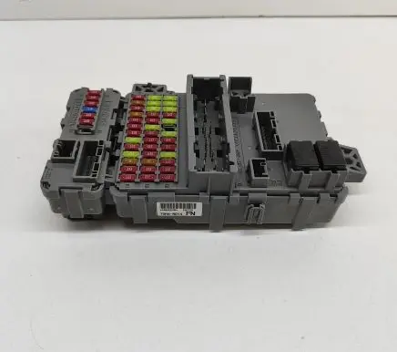 Honda Civic X Fuse module 38200TGHA01