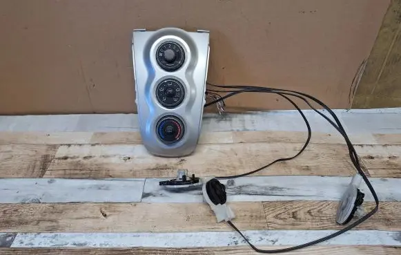 Toyota Yaris Climate control unit 554060D190