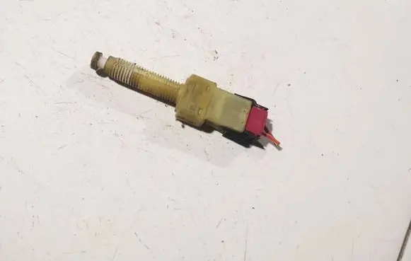 Audi A6 S6 C4 4A Brake pedal sensor switch 443945515