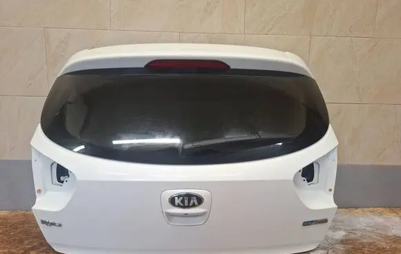 KIA Rio Tailgate/trunk/boot lid
