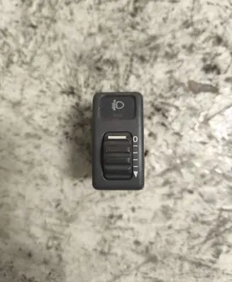 Volvo S70 V70 V70 XC Headlight level height control switch 9162960 99W35K 4970