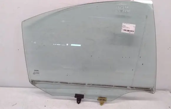 Nissan Primera Rear door window glass