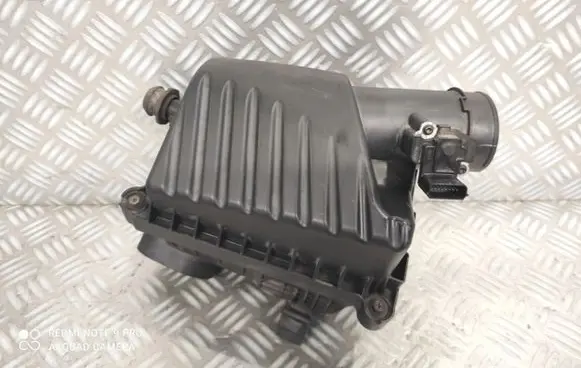 Opel Karl Air filter box 231449419678U