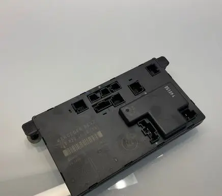 Mercedes-Benz CLS C219 Door control unit/module 2198200626 A2198200626