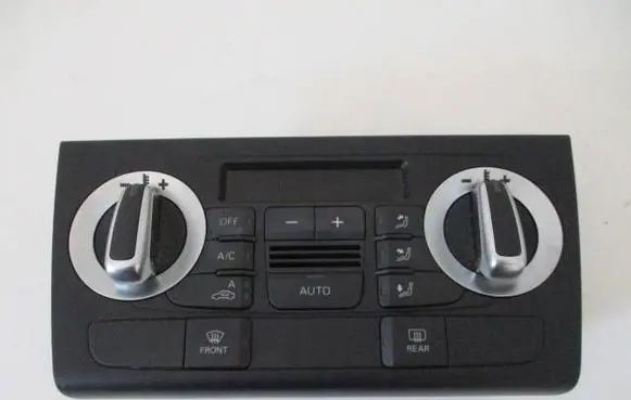 Audi Q3 8U Climate control unit 8U0820043D