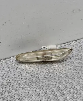 BMW 3 E90 E91 Front fender indicator light 6932997
