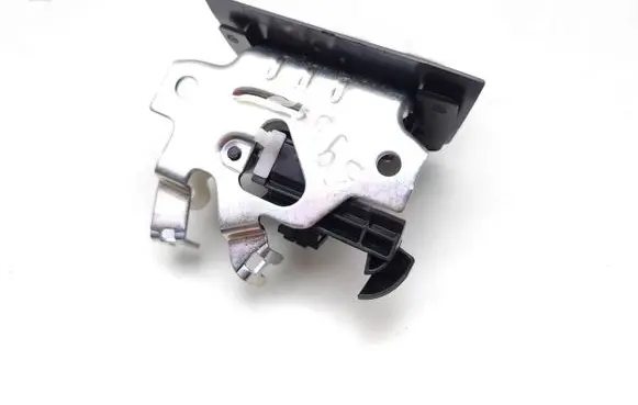Tailgate/trunk/boot lock/catch/latch