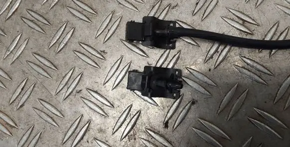 Toyota Verso Windshield washer spray nozzle 
