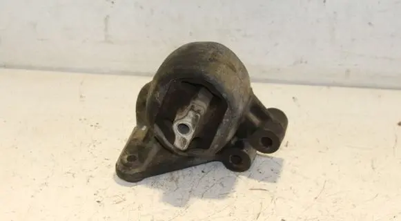 Dodge RAM 1500 DS Engine mount bracket