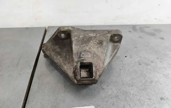 BMW 5 F10 F11 Engine mounting bracket 22116793004 6793004