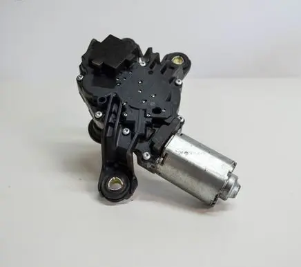 Volkswagen Polo V 6R Rear window wiper motor 0390201207 5K6955711B