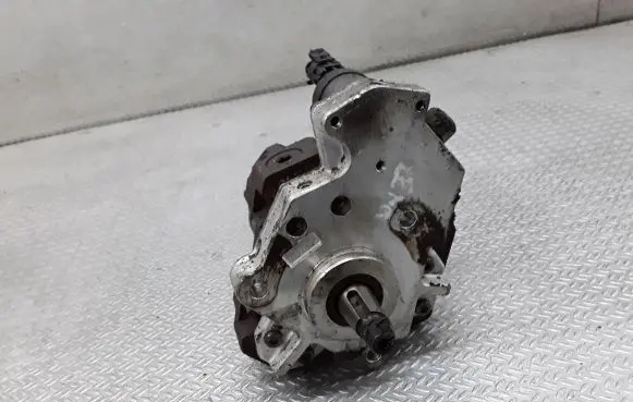Renault Trafic II (X83) Fuel injection high pressure pump 0445010075