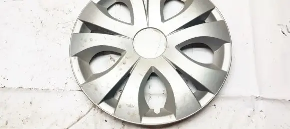 Volvo XC90 R16 wheel hub/cap/trim 