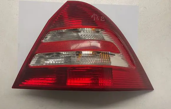 Mercedes-Benz C W203 Rear/tail lights 2038202064R