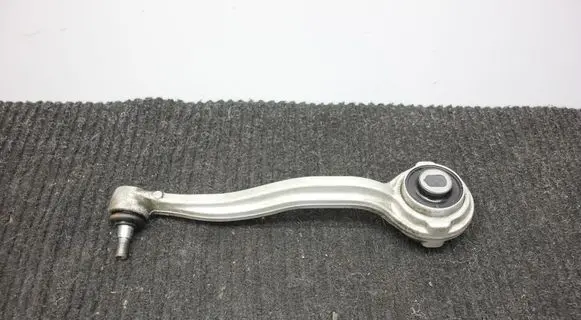 Mercedes-Benz C W204 Front lower control arm/wishbone 1562520 8000740