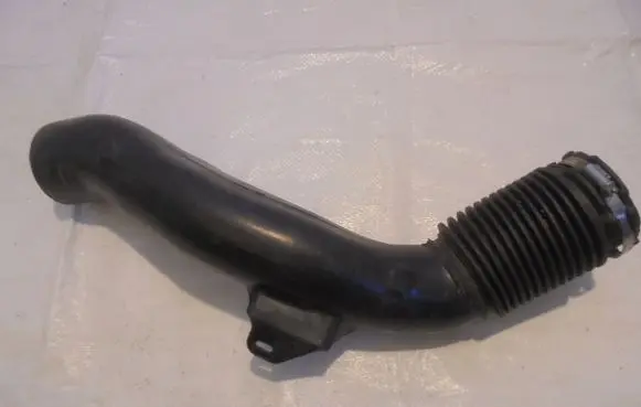 Peugeot 308 Air intake duct part 9656237680