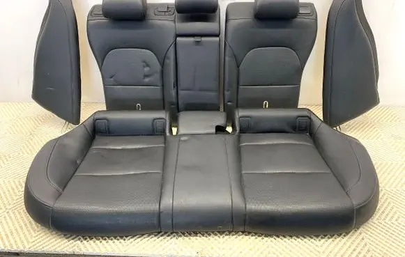 KIA Stinger Second row seats 