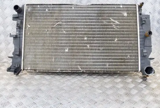 Mercedes-Benz Sprinter W906 Coolant radiator A9065000002