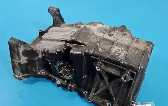 Oil sump