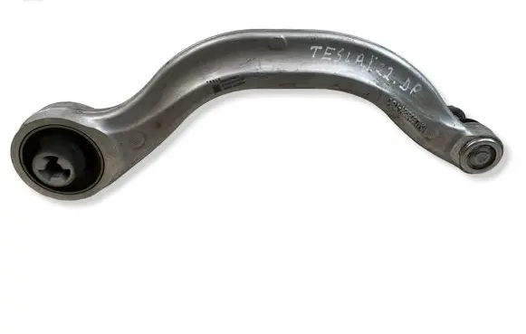 Tesla Model Y Front lower control arm/wishbone 104435900A
