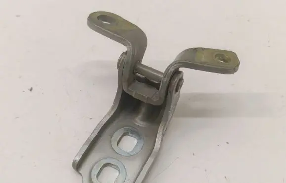 Opel Crossland X Front door upper hinge 