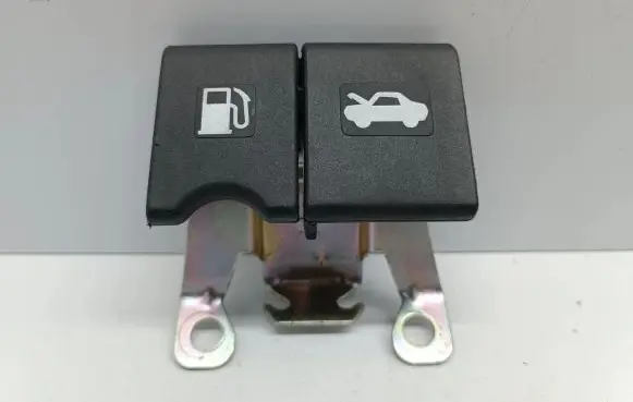 Nissan Note (E11) Engine bonnet (hood) release handle