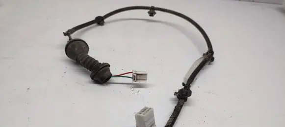 Peugeot 108 Rear door wiring loom 821530H020B 254662015 00102150225104314