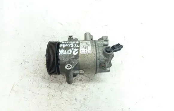 Volkswagen Tiguan Air conditioning (A/C) compressor (pump) 5K0820803E 01141548 12174065739D