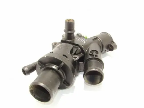 Ford Kuga I Thermostat housing 9682141580