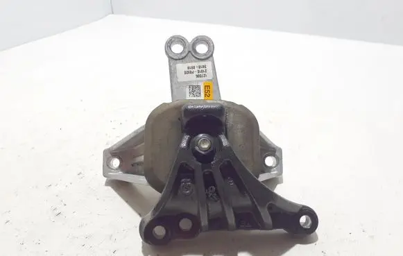 KIA Sportage Engine mount bracket 21810P0520