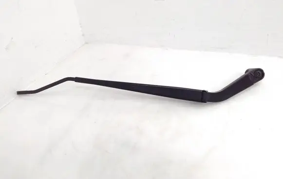 Nissan Navara D23 Front wiper blade arm
