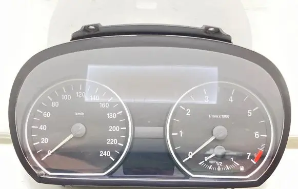 BMW 1 E81 E87 Speedometer (instrument cluster) 9187038 100270707 102493293