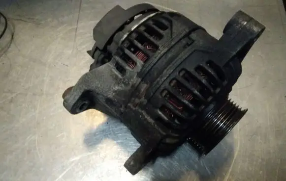 Audi A6 S6 C5 4B Generator/alternator 078903016AB 0124525008