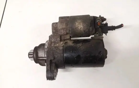 Volkswagen Fox Starter motor 021911023