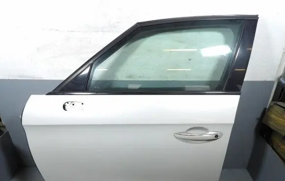 Citroen DS5 Front door