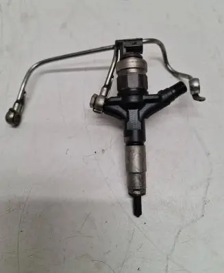 Subaru Outback Fuel injector 16613AA030 02N0065150