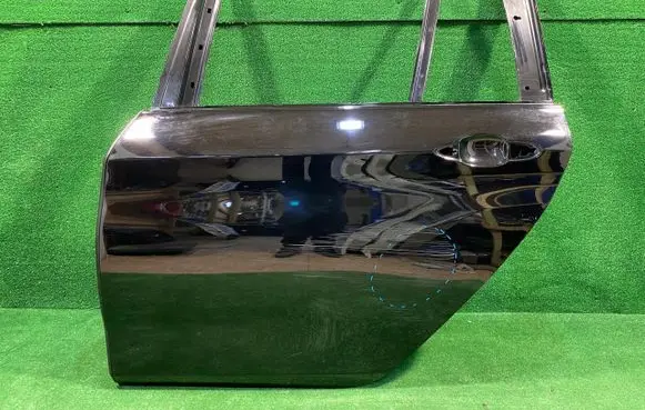 BMW 2 F46 Rear door 9465D19H18