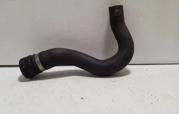 Audi A6 S6 C6 4F Engine coolant pipe/hose 4F0121101