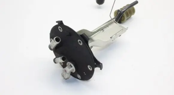 Mitsubishi L200 Fuel level sensor 