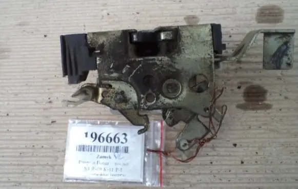 Peugeot Boxer Front door lock