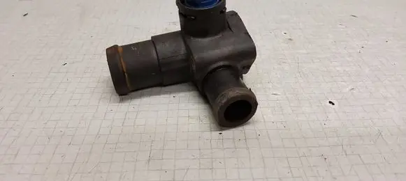 Volkswagen PASSAT B5 Engine coolant pipe/hose 028121132