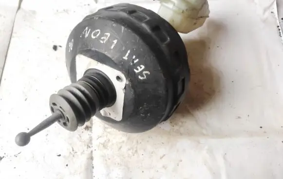 Skoda Octavia Mk2 (1Z) Brake booster 1K2614105AR