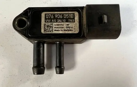 Skoda Fabia Mk2 (5J) Exhaust gas pressure sensor 076906051B 51MPP0202 05933501