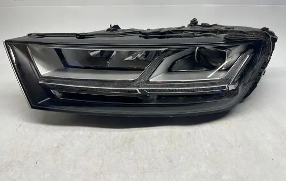 Audi Q7 4L Headlight/headlamp 4M0941033A